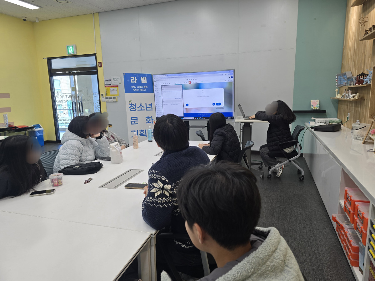 75518b8584358daeef56f7c64446c710_1763194183_023.jpg