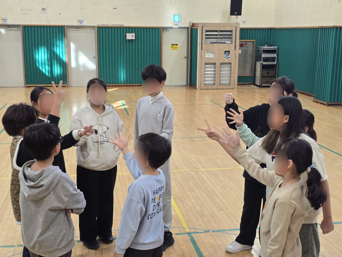 75518b8584358daeef56f7c64446c710_1763194433_7566.jpg