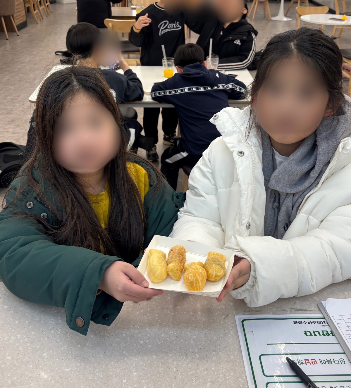 d6e793254605ae69a4f618265c841956_1765006807_127.jpg